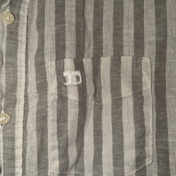 3/$20 - Joe's Jeans - Linen Short Sleeve Button-up - Picture 2 of 5
